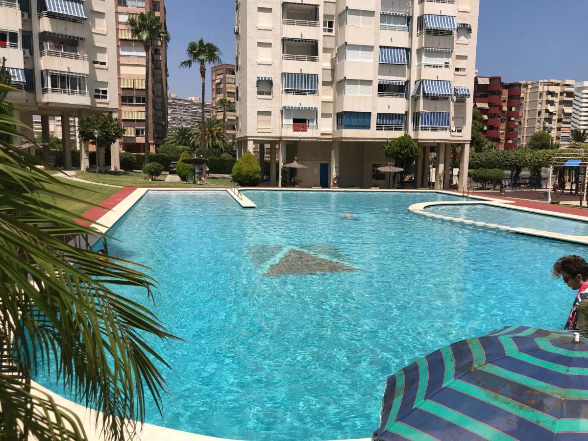 Playa Dos Avenidas Аликанте Екстериор снимка