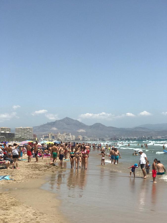 Playa Dos Avenidas Аликанте Екстериор снимка